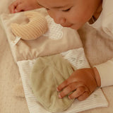 Little Dutch livre d'activités beige Newborn Naturals LD8407